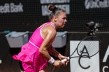 Олейникова победила Бюрель и второй раз в карьере вышла в полуфинал