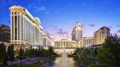 Предварительные финпоказатели Caesars за 4-й квартал 2023 года оказались ниже ожидаемых