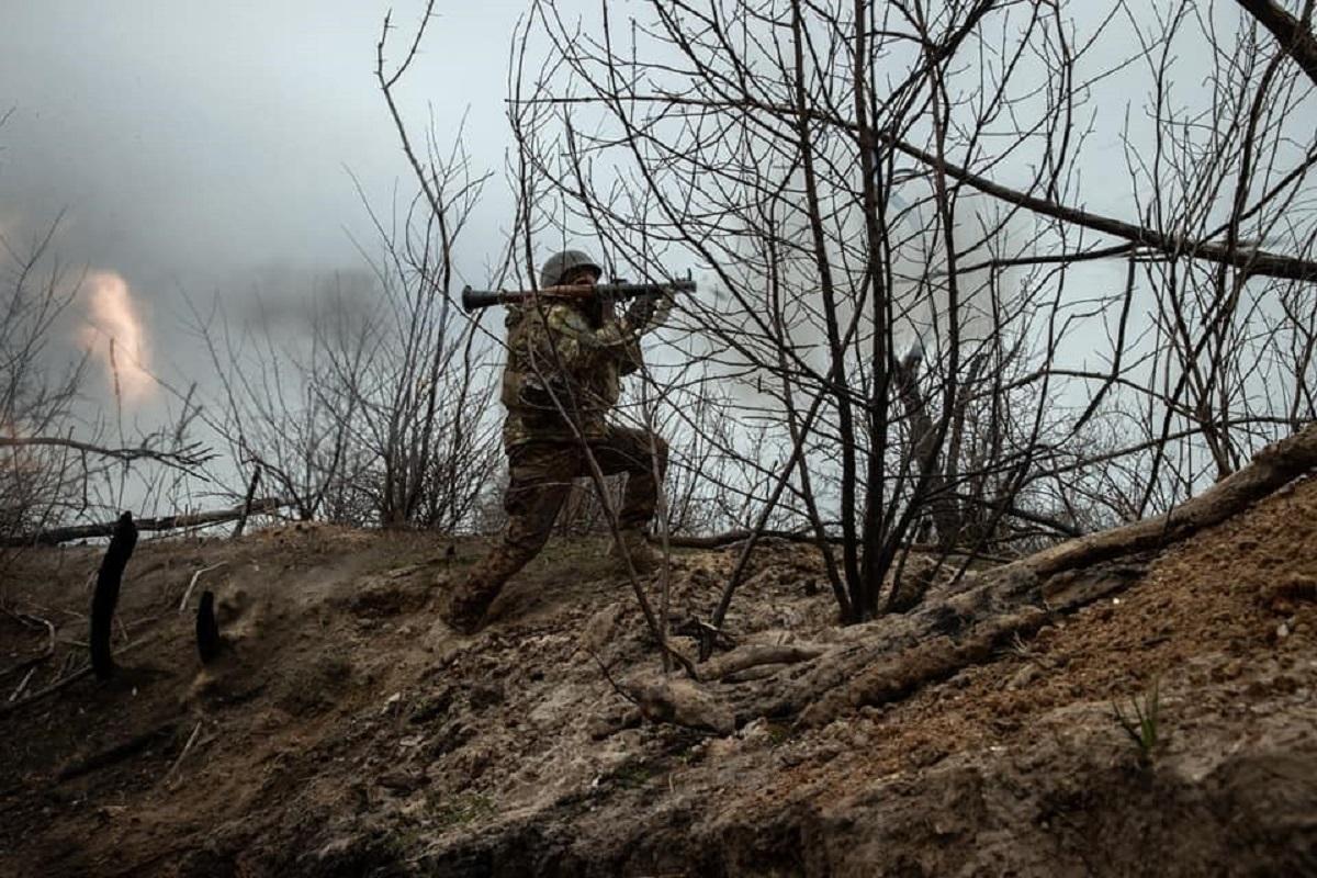 Ситуация на фронте в Украине несколько изменилась: Генштаб ВСУ назвал "горячие" направления