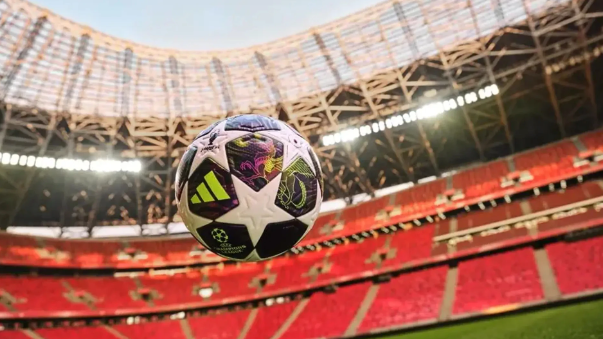 УЕФА представила мяч финала Лиги чемпионов в Будапеште