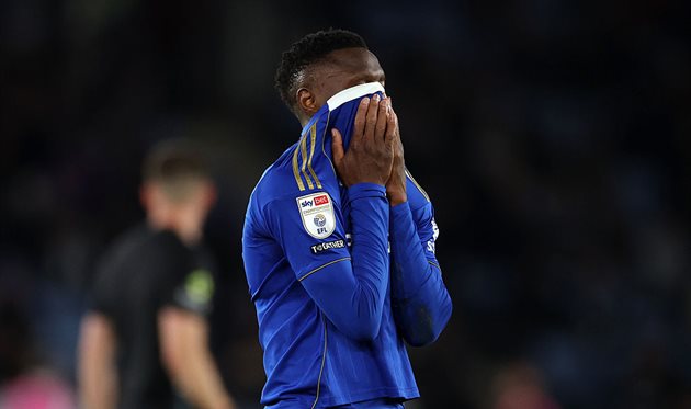 Лестер вылетел в третий дивизион Англии через 10 лет после чемпионства в АПЛ