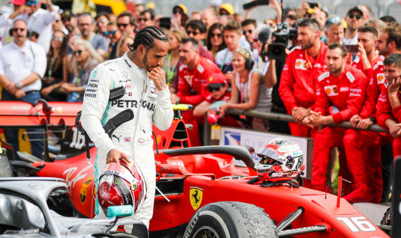 Акции Ferrari установили рекорд по цене после новости о заключении сделки с Хэмилтоном