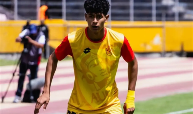 Бавария договорилась о трансфере юного эквадорца Олаи - Романо