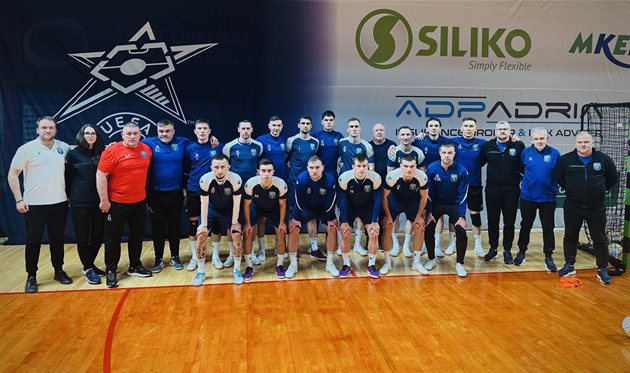 ХИТ разгромил Форсу на старте футзальной Лиги чемпионов