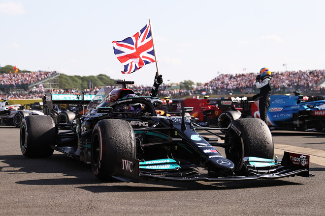 Формула-1 останется в Великобритании еще на 10 лет. Сумма сделки – £300 млн