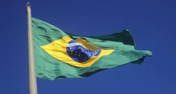 Президент Бразилии планирует ввести налог 15% для БК