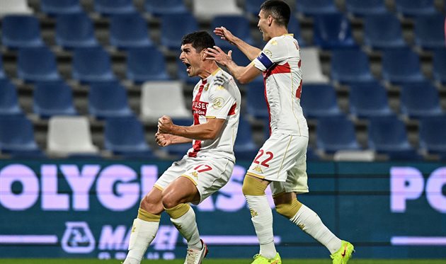 Гол Малиновского помог Дженоа одолеть Сассуоло в первой игре без Виейра