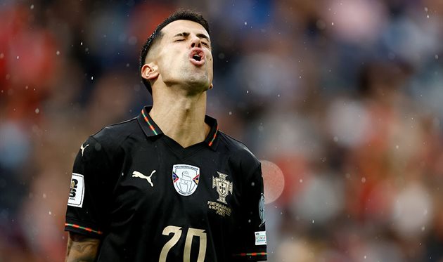 Канселу переходит в Барселону на правах аренды - Романо