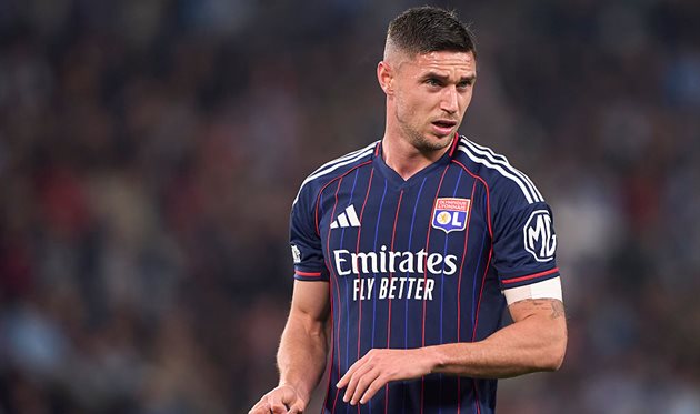 Лион планирует выкупить Яремчука у Олимпиакоса