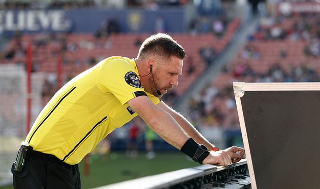 В Серии А изменили подход к работе VAR и назначению пенальти